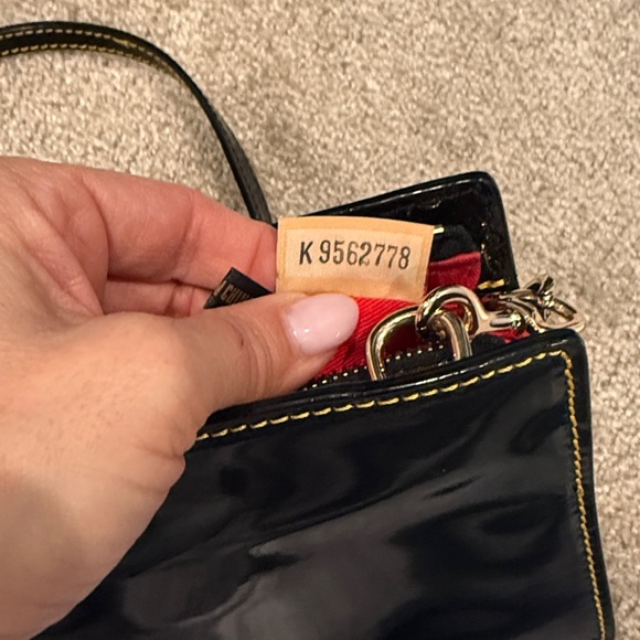 Dooney & Bourke Black Patent Leather Small Kenzie Crossbody - Picture 6 of 7